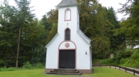 kleine Kirche vor Bontkirchen